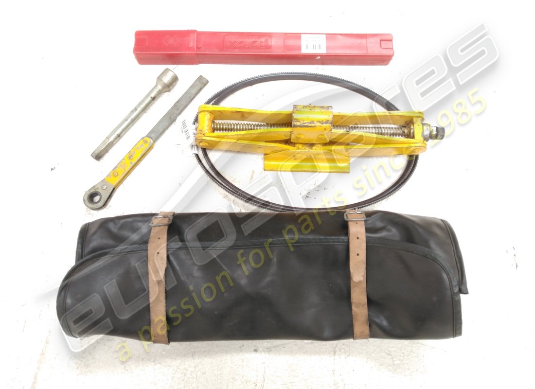 kit de gato usado ferrari. número de pieza 130423 (5)