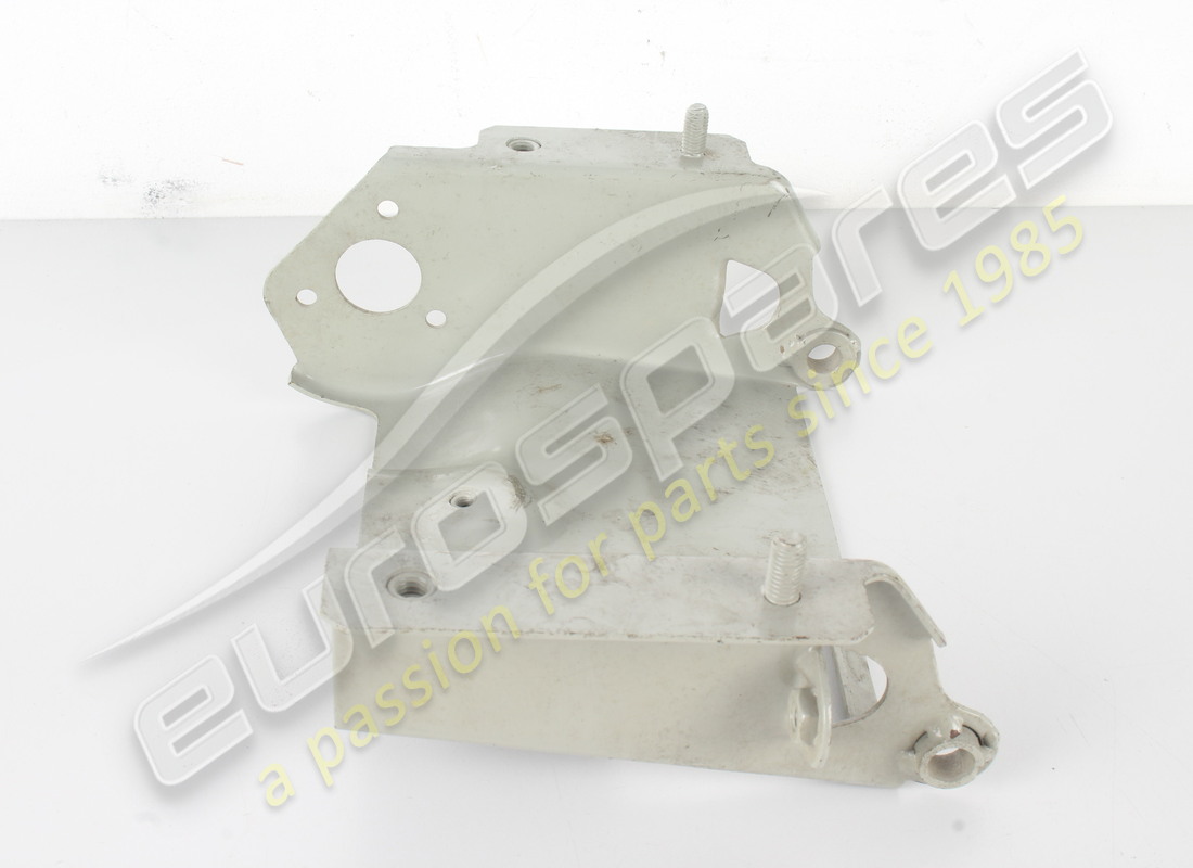 nuevo soporte ferrari der. número de parte 62131300 (2)