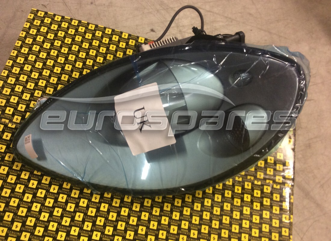 nueva ferrari lámpara de cabeza izquierda grigio ingrid. número de parte 72149684 (1)