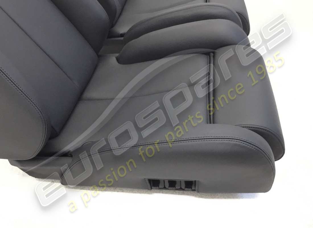 reacondicionado eurospares par negro seats (testarossa). número de parte eap1227215 (4)
