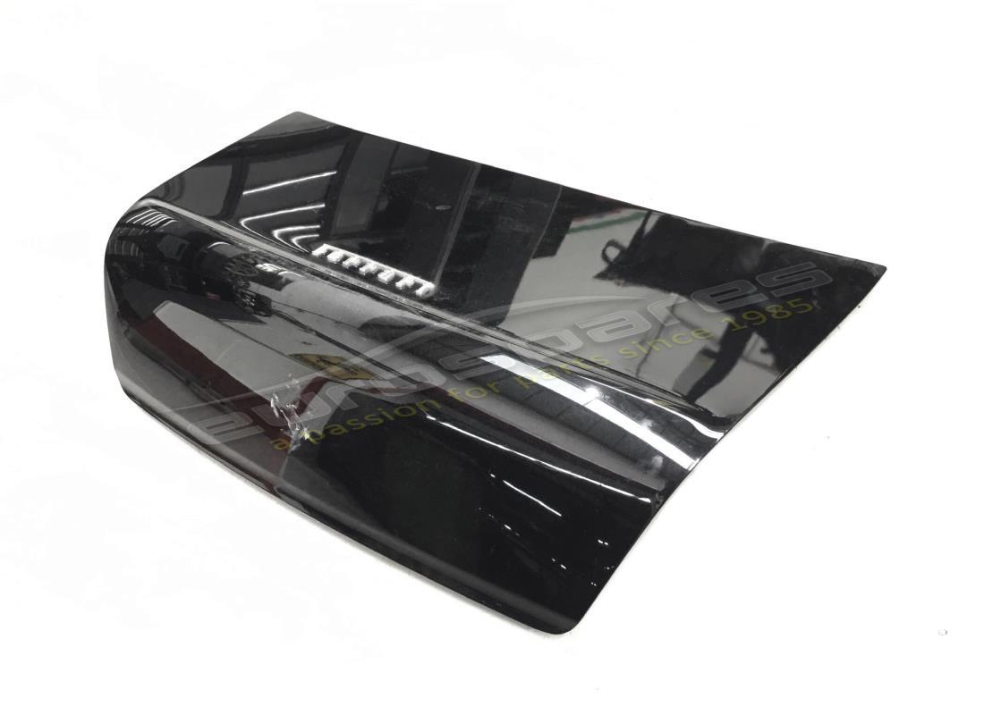 TAPA DE MALETERO TRASERO Ferrari USADA COMPLETA. NÚMERO DE PARTE 66990411 (1)