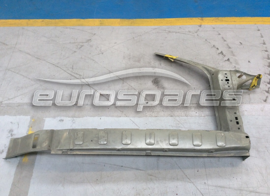 nuevo marco de puerta ferrari. número de parte 64522400 (1)