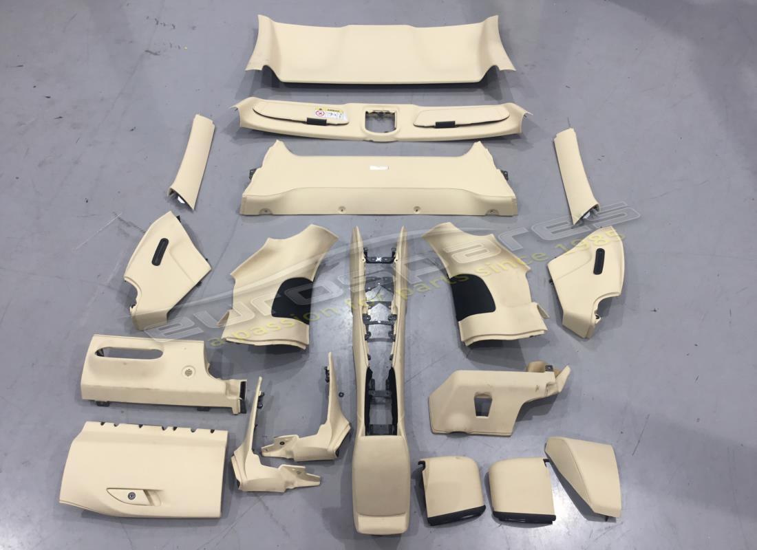 nuevo kit de paneles de consola central crema rhd ferrari. número de parte 874527000 (1)