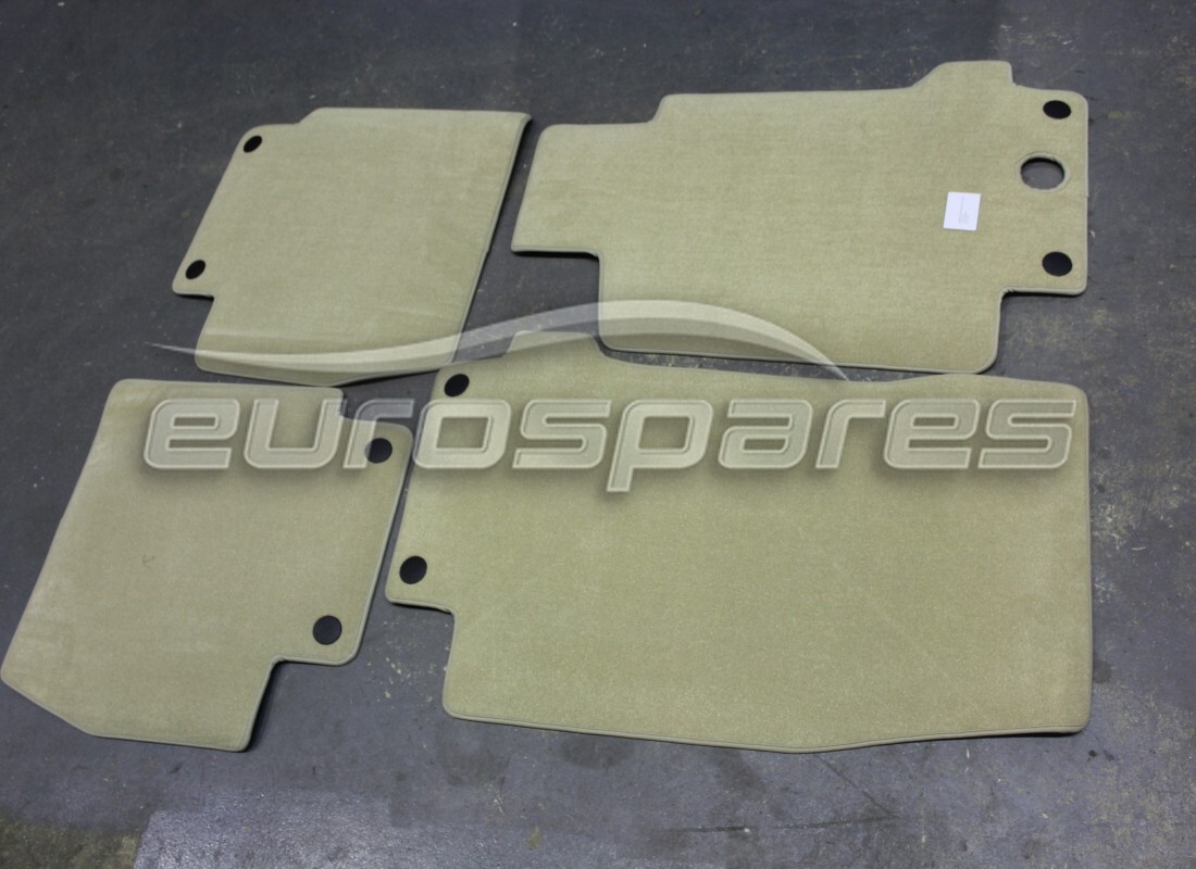NUEVO (OTRO) Maserati KIT DE CARPA REM. BEIGE M. NÚMERO DE PIEZA 981600813 (1)