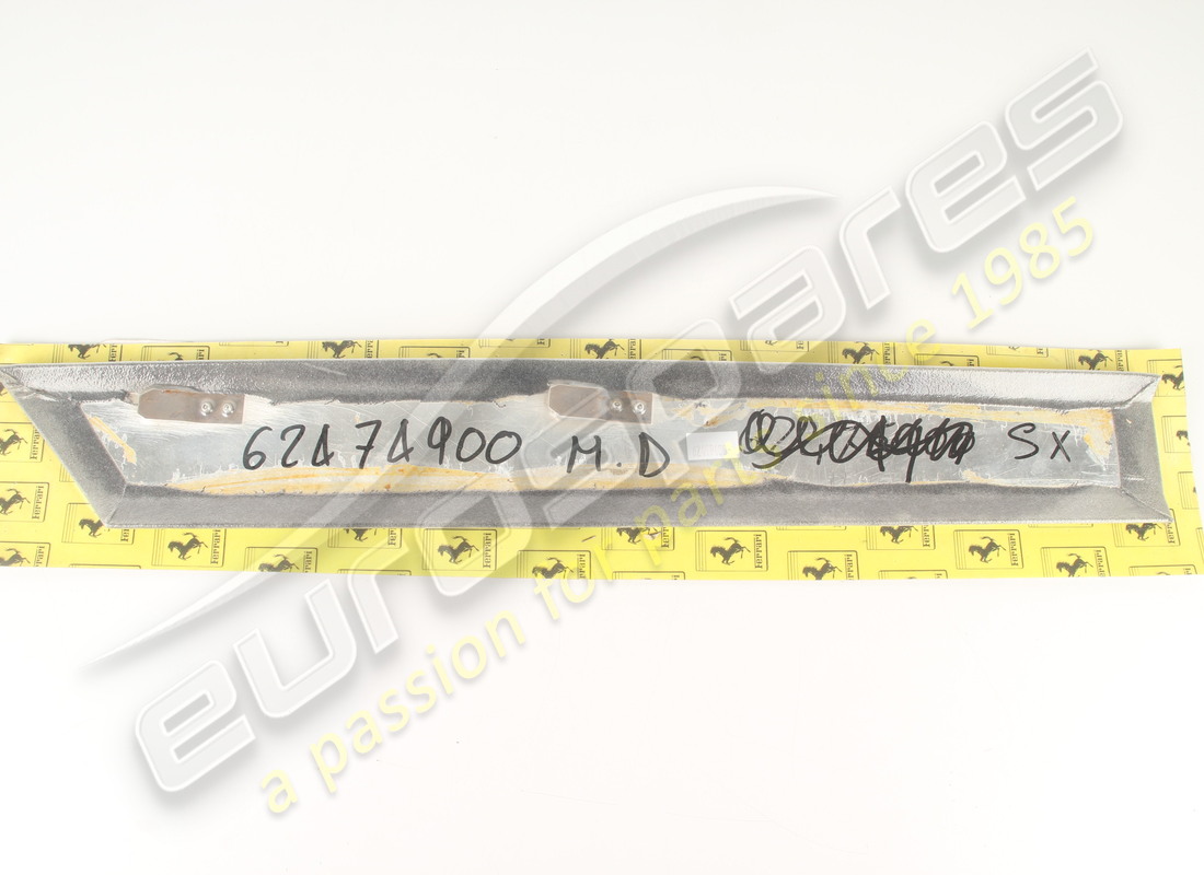 nueva moldura izquierda ferrari. número de parte 62474900 (3)