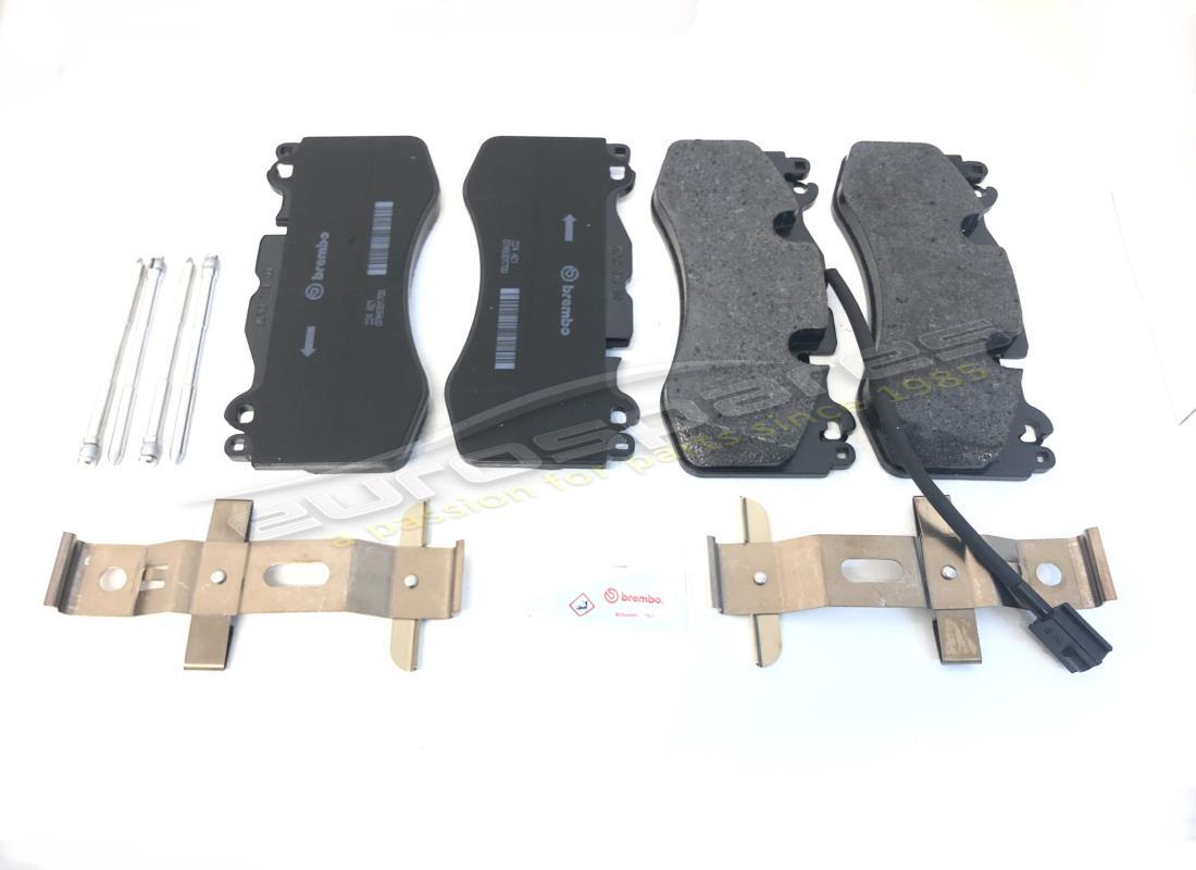 pastillas de freno delanteras nuevas maserati. número de pieza 673010330 (1)