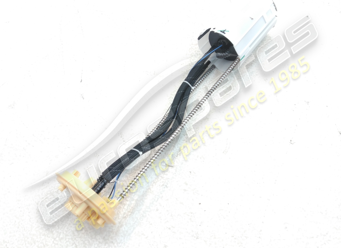 NUEVA BOMBA DE COMBUSTIBLE COMPLETA BOSCH RH. NÚMERO DE PARTE 239811 (2) nueva bomba de combustible completa bosch rh. número de parte 239811 (2)