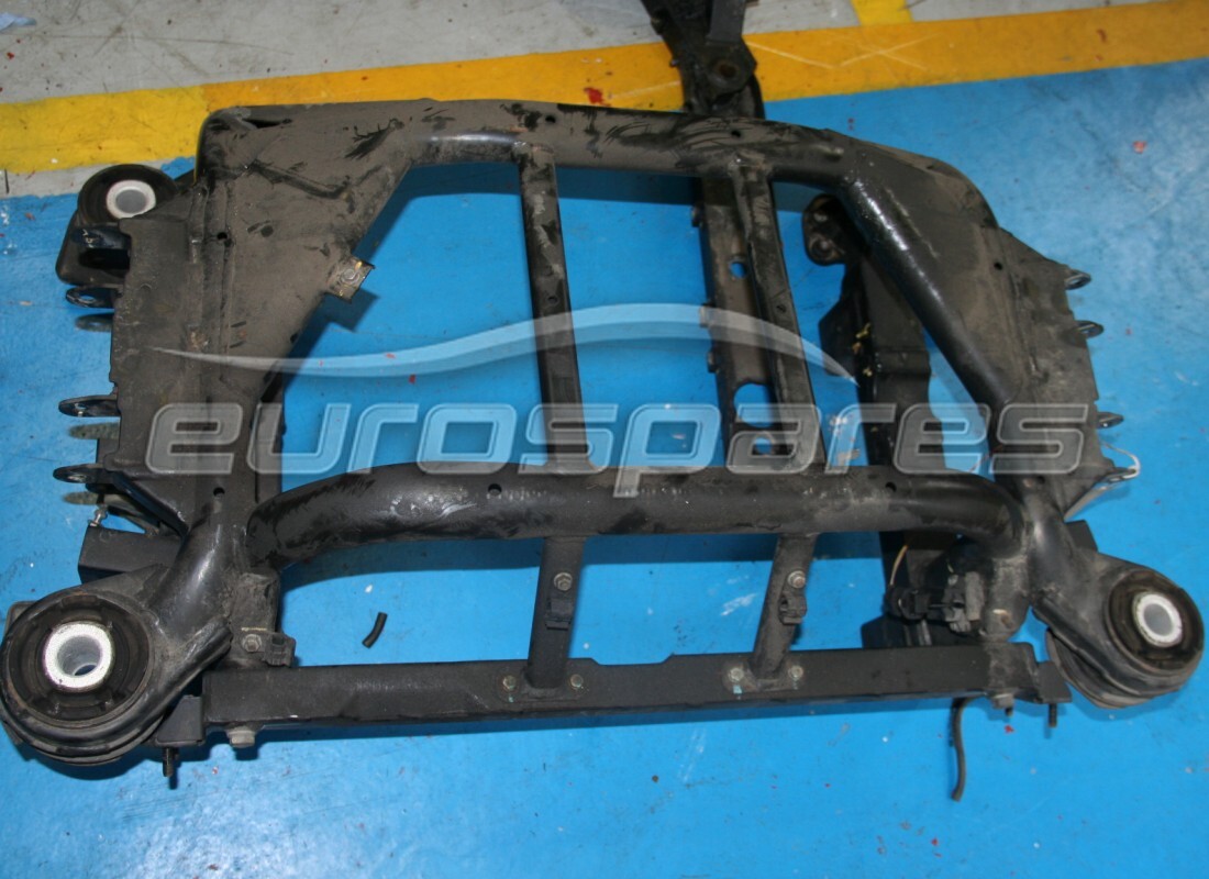 USADO Maserati MARCO SUSP. POST. TA COMPLETO. NÚMERO DE PIEZA 980139809 (1)