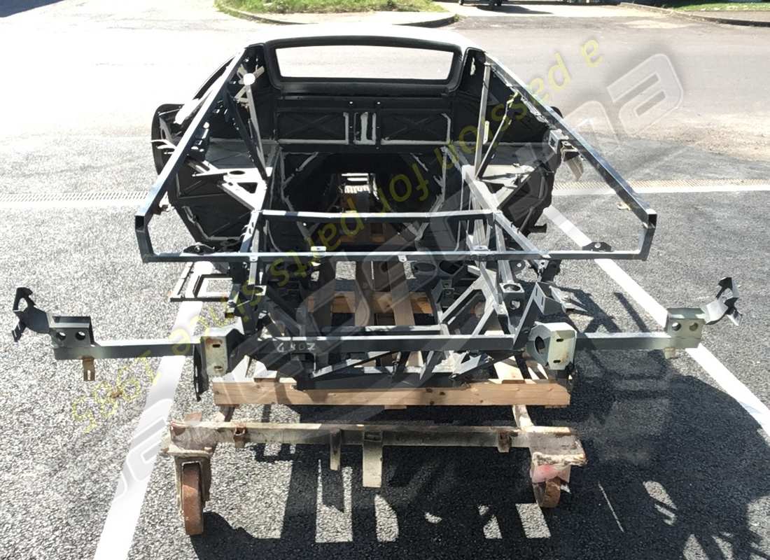 nuevo lamborghini marco trasero completo. número de parte dia60chassis (7)