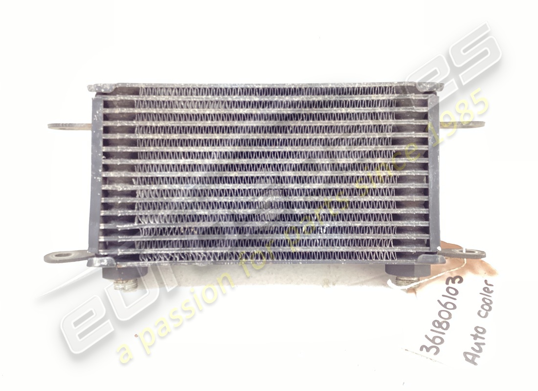 radiador de aceite maserati usado. número de parte 361806103 (1)