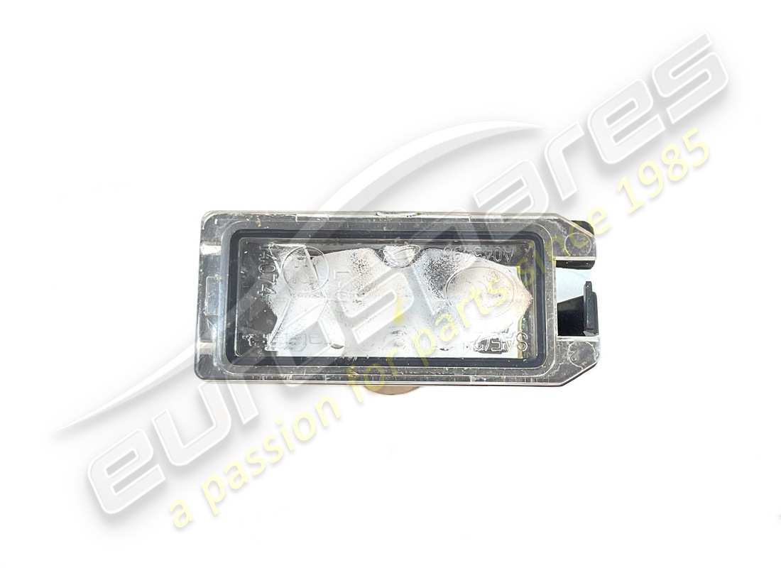 LUZ DE MATRÍCULA/LÁMPARA DE CHARCO USADA Ferrari. NÚMERO DE PIEZA 318015 (1)