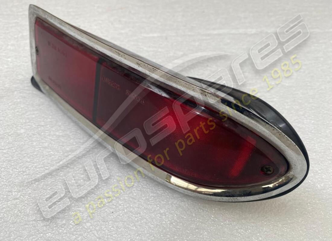 nueva luz trasera ferrari derecha. número de parte 2428235202 (1)