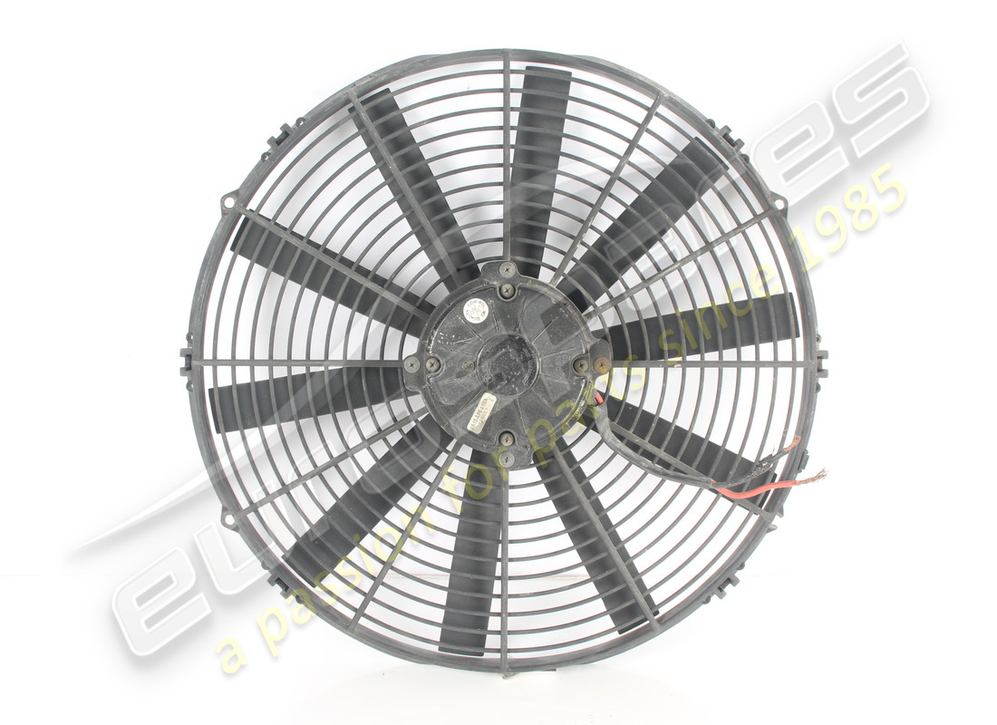 CONJUNTO DE VENTILADOR ELÉCTRICO DAÑADO Ferrari COMPLETO. NÚMERO DE PIEZA 155064 (1)
