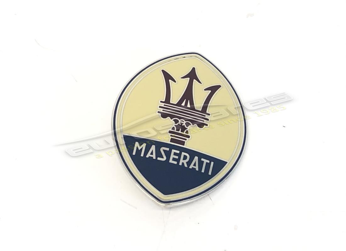 nueva insignia maserati. número de parte 328320109 (1)