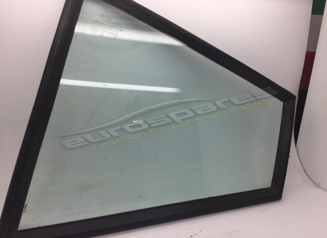 USADO Ferrari VIDRIO DE LUZ TRASERA IZQUIERDA GTB. NÚMERO DE PIEZA 60265105 (1)