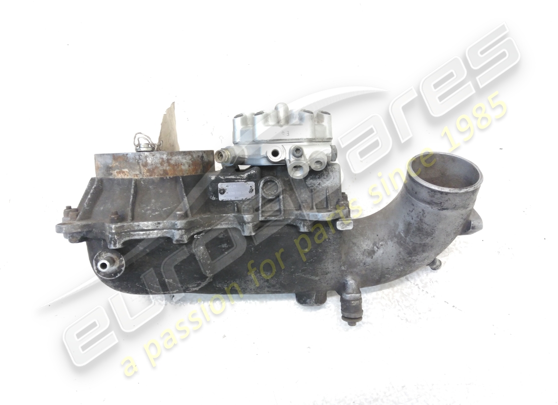 conjunto de soporte/distribuidor de combustible ferrari 3.2mon usado (ver notas). número de parte 121745 (2)