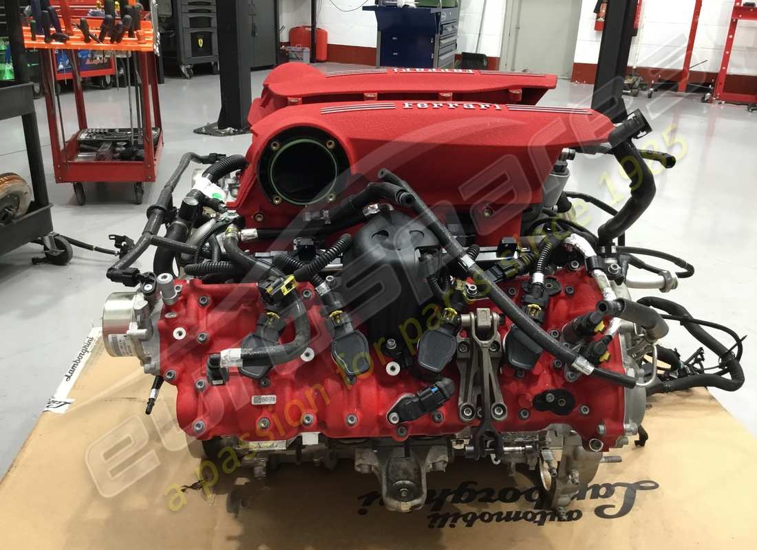 motor ferrari 488 usado. número de parte 985000235 (4)