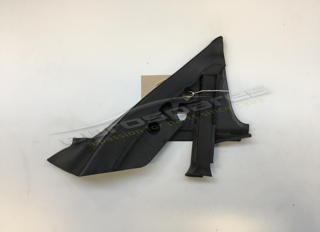JUNTA DE ESPEJO RETROVISOR DERECHO USADA Maserati. NÚMERO DE PIEZA 69464000 (1)