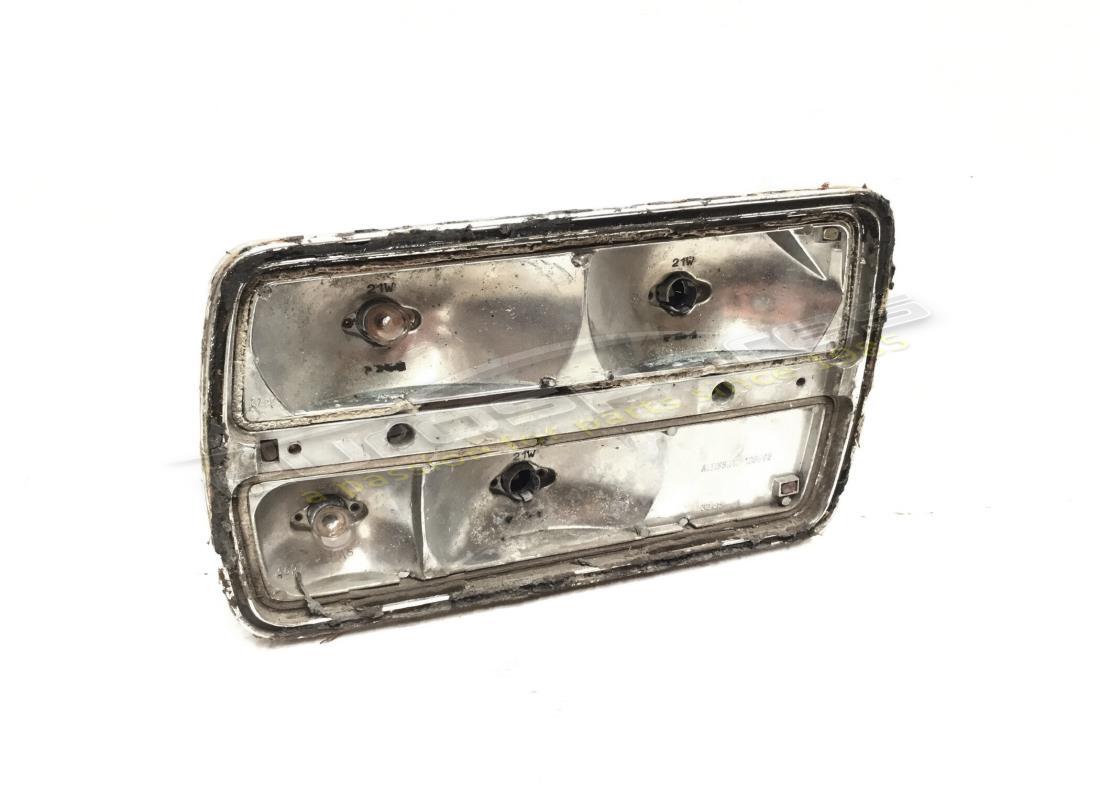 CARCASA DE LUZ TRASERA IZQUIERDA Lamborghini USADA. NÚMERO DE PARTE 006119083 (1)