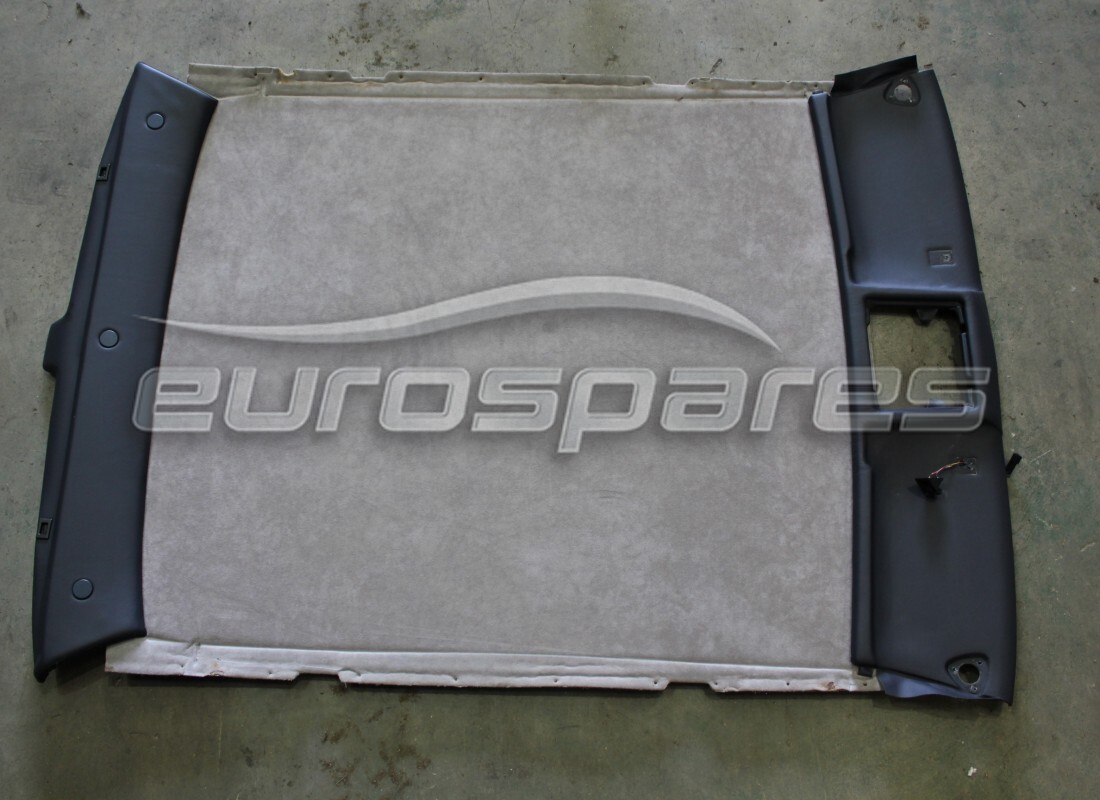 CONJUNTO DE TECHO USADO Maserati. NÚMERO DE PIEZA 9819014.. (1)