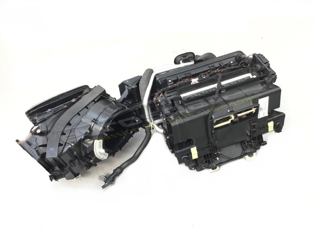 CARCASA DEL EVAPORADOR Lamborghini USADA CON . NÚMERO DE PARTE 4M2820023 (1)