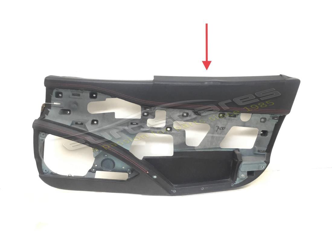 USADO Ferrari MOLDURA DE PUERTA DERECHA COMPLETA. NÚMERO DE PIEZA 82643600 (1)