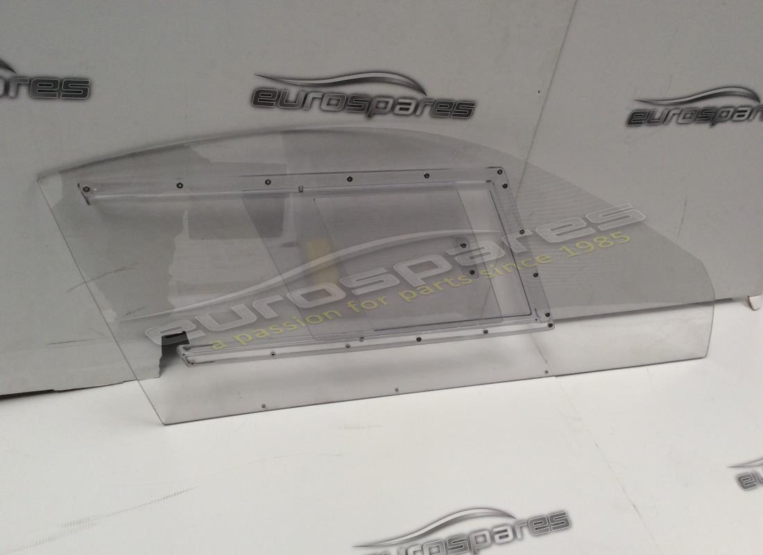 nueva ferrari ventana lateral derecha. número de parte 696599000 (1)