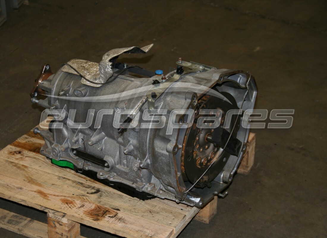 CONJUNTO DE CAJA DE CAMBIOS AUTOMÁTICA (DIÉSEL) USADO Maserati. NÚMERO DE PIEZA 670005089 (1)