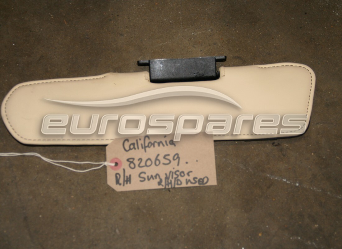 PARASOL DERECHO Ferrari USADO. NÚMERO DE PIEZA 820659.. (1)