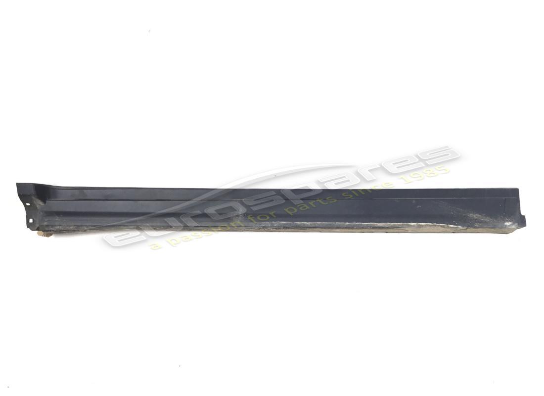 USADO Maserati MOLDURA EN REMACHE PARA PUERTA DELANTERA DERECHA. NÚMERO DE PIEZA 670065826 (1)