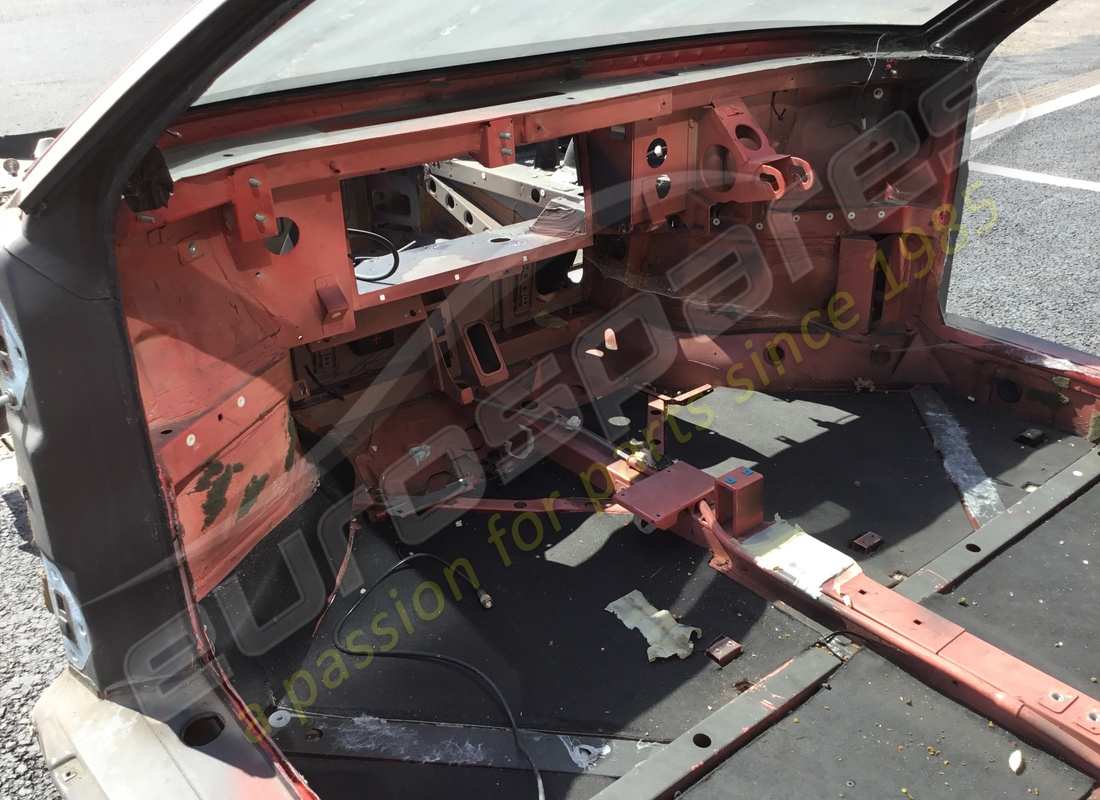 chasis delantero ferrari usado. número de parte 65742300 (7)