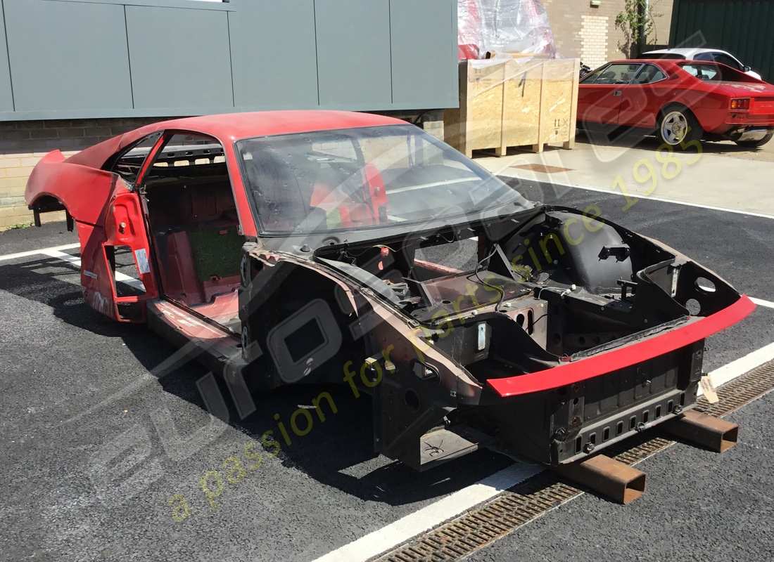 chasis delantero ferrari usado. número de parte 65742300 (3)