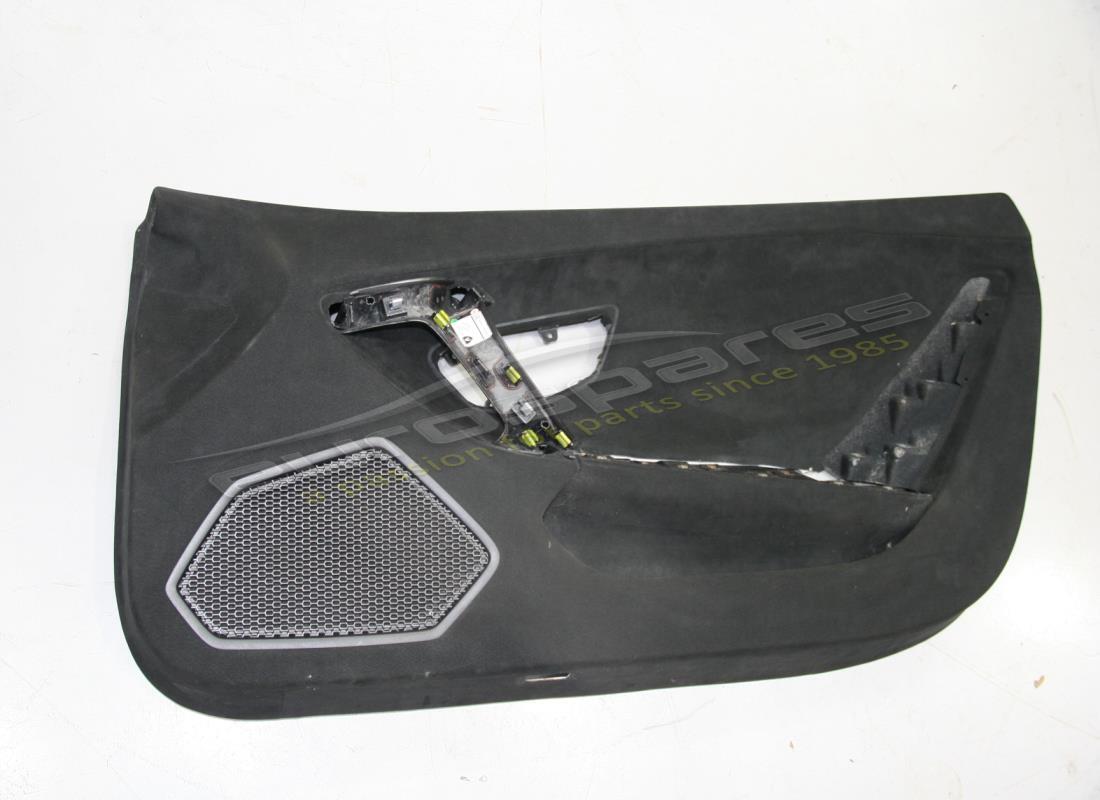 PANEL DE PUERTA Lamborghini USADO, . NÚMERO DE PARTE 4T2867108BA (1)
