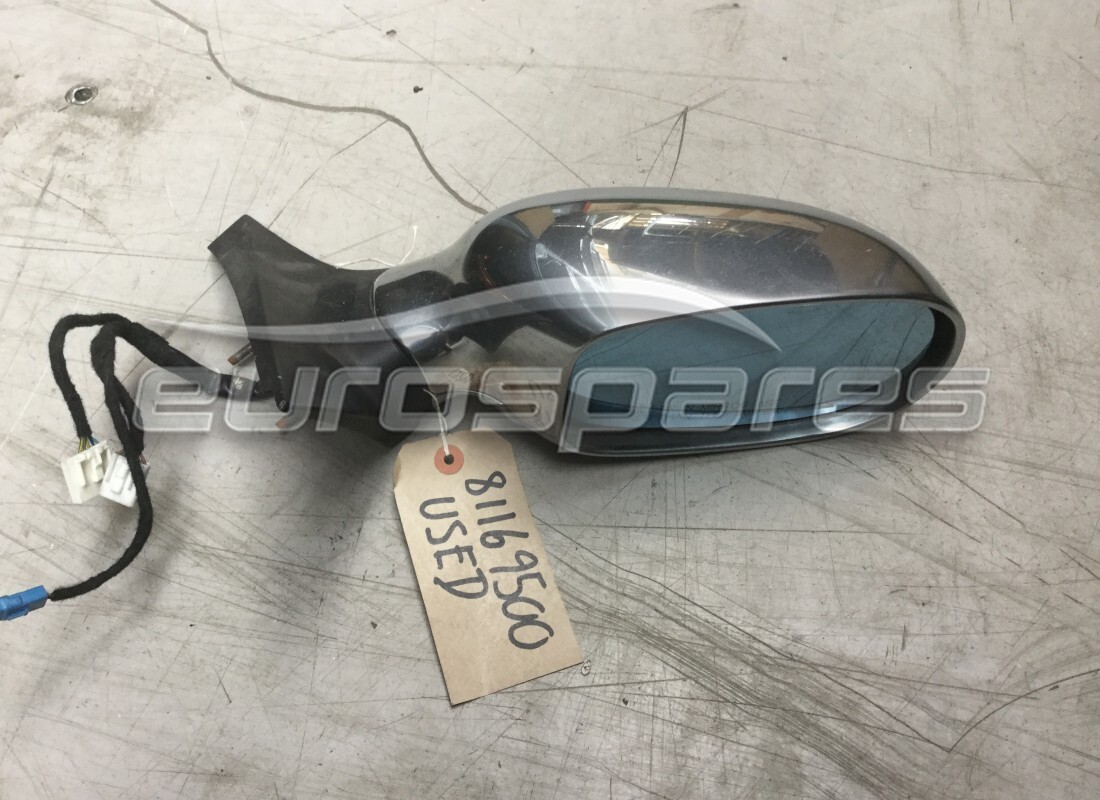 ESPEJO EXTERNO RH Ferrari USADO. NÚMERO DE PARTE 81169500 (1)