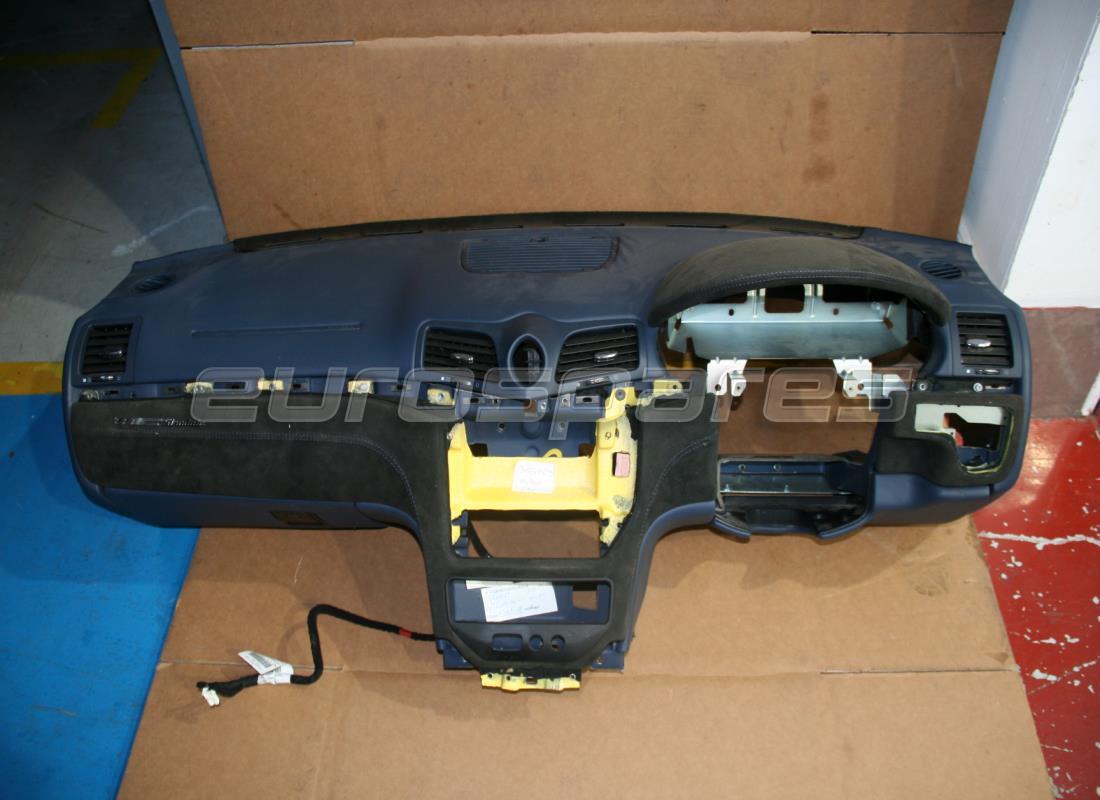 CUERPO DEL TABLERO COMPLETO Maserati USADO. NÚMERO DE PIEZA 9816043.. (1)