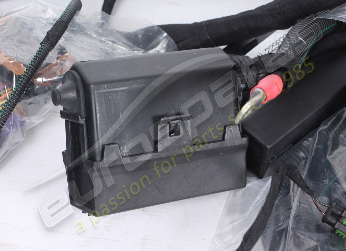 nuevo ferrari cable del compartimiento del motor - va. número de pieza 229832 (3)