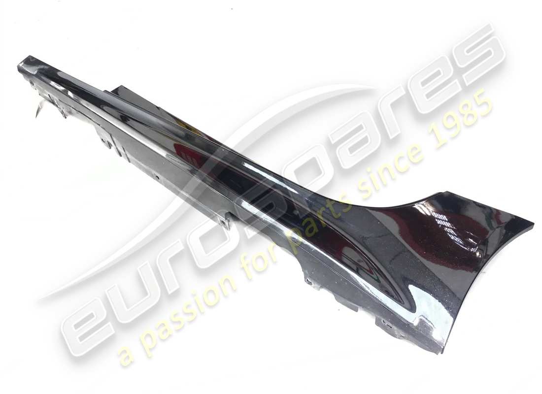 embellecedor de umbral izquierdo completo ferrari usado. número de parte 85153810 (1)
