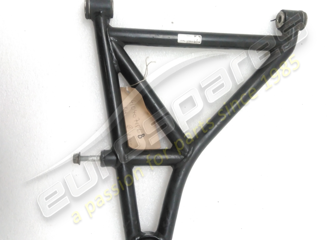 BRAZO ESTABILIZADOR DE PISTA Lamborghini USADO. NÚMERO DE PARTE 410407156B (1)