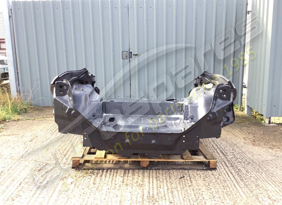 nuevo eurospares chasis trasero. número de parte eap1373994 (2)