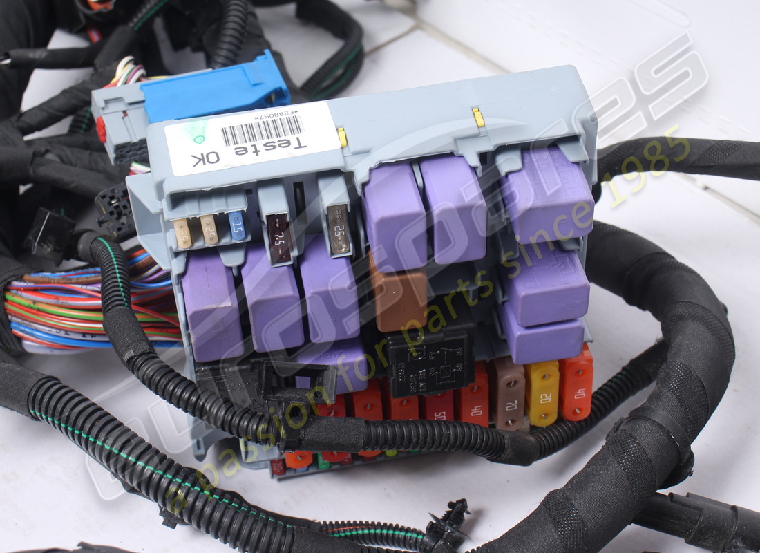 NUEVO FERRARI CABLE FRONTAL. NÚMERO DE PARTE 288057 (2) nuevo ferrari cable frontal. número de parte 288057 (2)