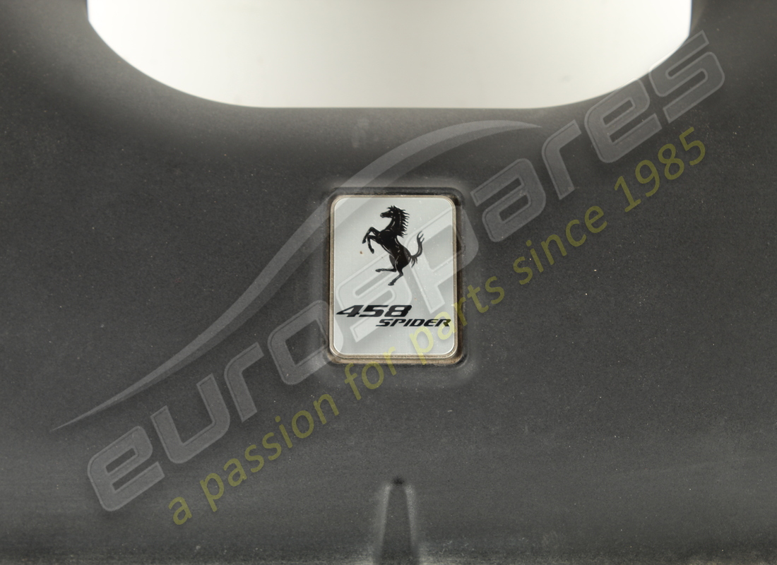 CAJA DE FILTRO DE AIRE FERRARI USADA COMPLETA. NÚMERO DE PARTE 284707A (6) caja de filtro de aire ferrari usada completa. número de parte 284707a (6)