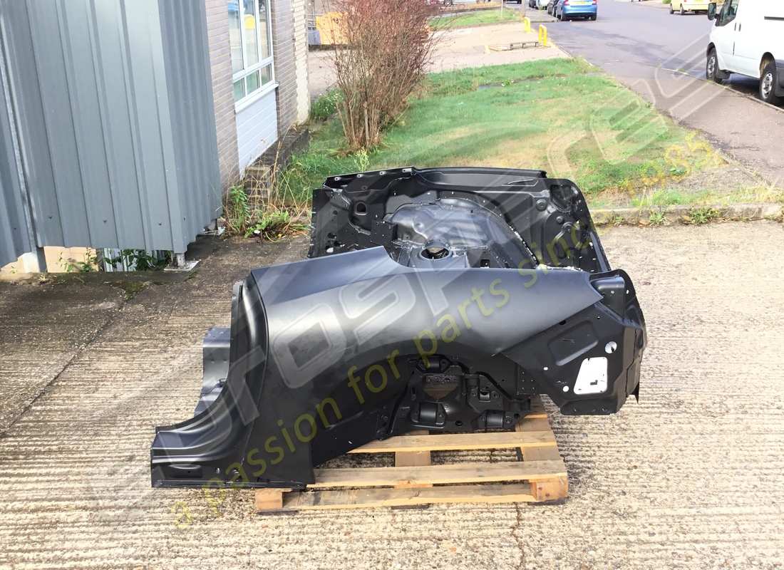 nuevo eurospares chasis trasero. número de parte eap1373994 (3)