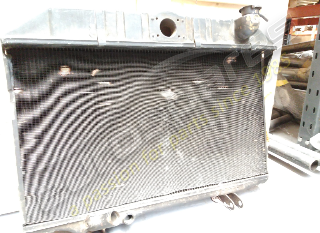 nuevo ferrari radiador 275 gtb4 oe. número de parte 800136 (2)