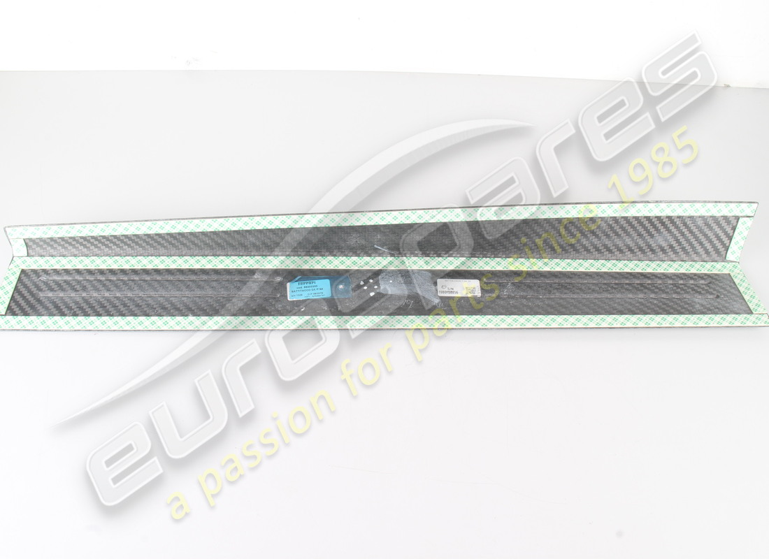 new ferrari carbon fibre external sill p. part number 70004382 (6)