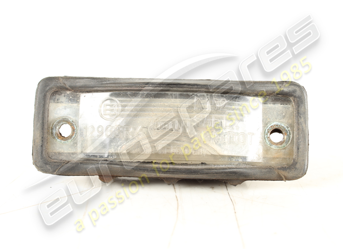 LÁMPARA DEBAJO DE LA PUERTA Ferrari USADA. NÚMERO DE PARTE 65088400 (1)