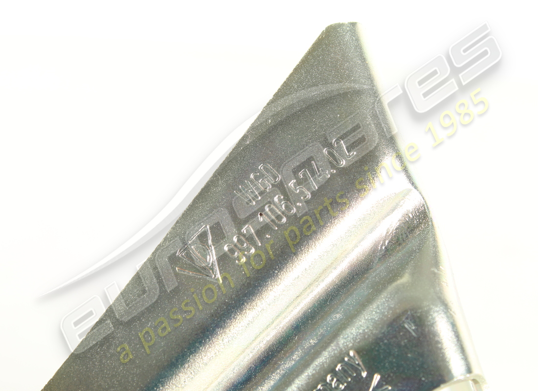 nuevo soporte de tubo porsche. número de pieza 99710657402 (3)