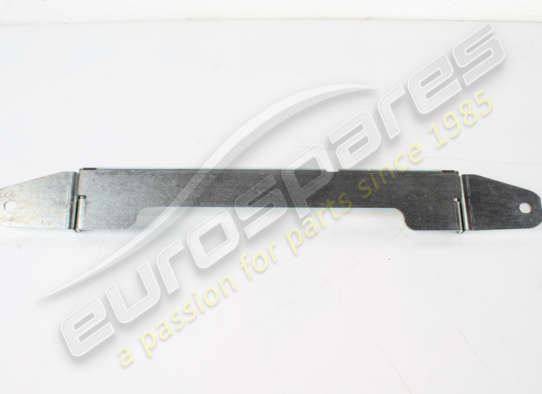 soporte maserati usado. número de parte 224010 (3)