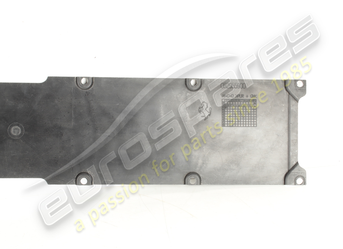 protección central de bajos ferrari usada. número de parte 82884900 (6)