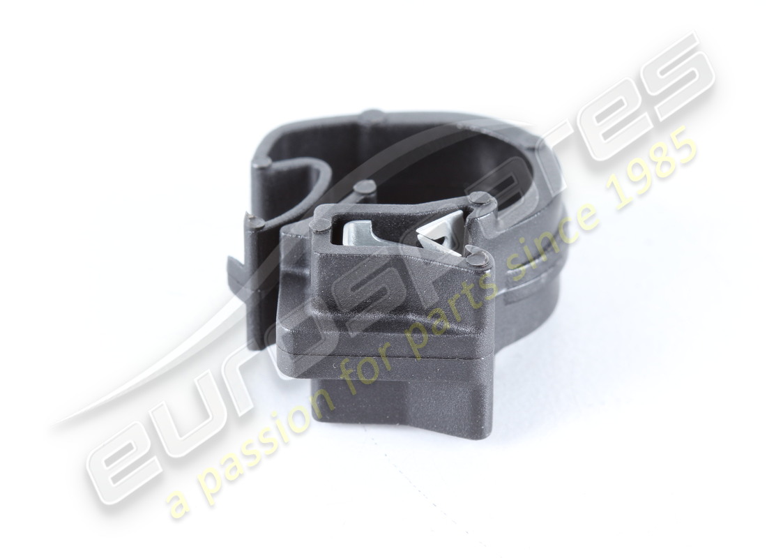 NUEVO CLIP DE MASERATI. NÚMERO DE PARTE 224539 (2) nuevo clip de maserati. número de parte 224539 (2)