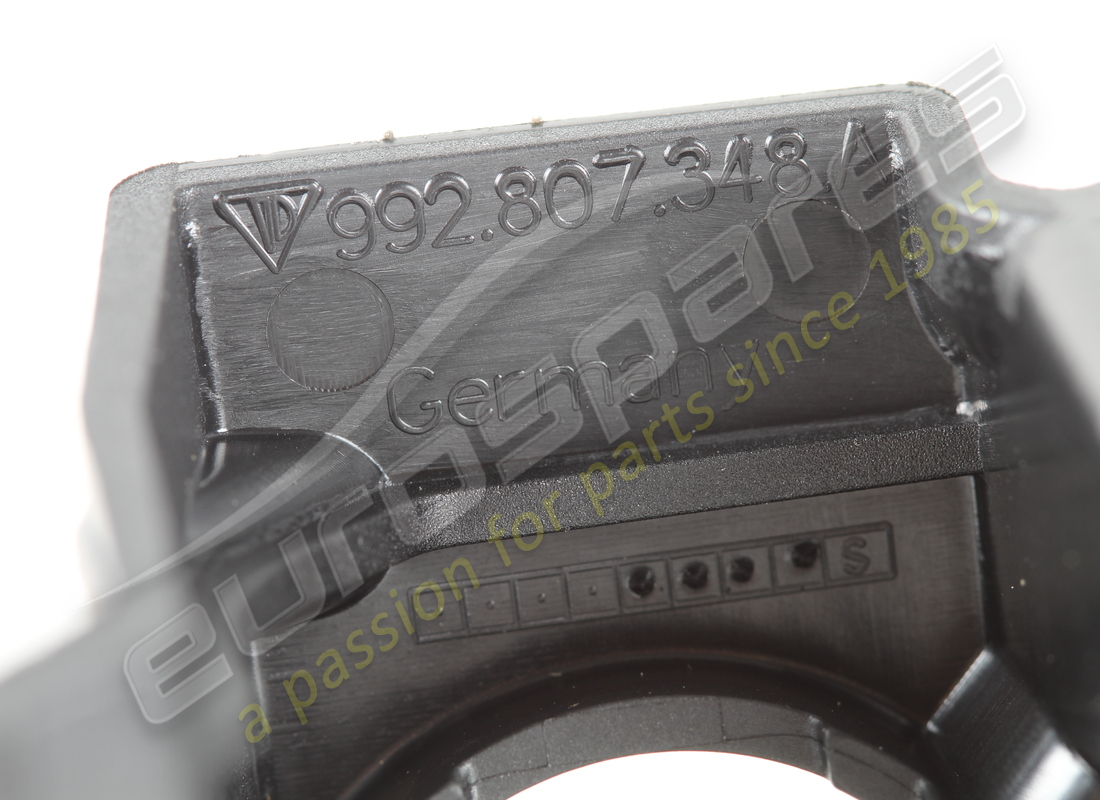 NUEVO SOPORTE PORSCHE. NÚMERO DE PARTE 992807348A (3) nuevo soporte porsche. número de parte 992807348a (3)